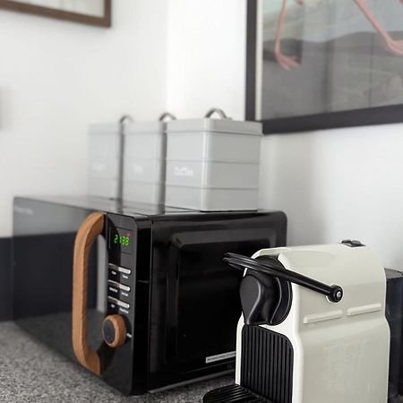 Salt Life Hideaway Apartment Brighton Екстериор снимка
